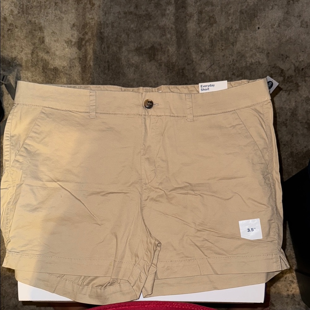 Old Navy Everyday Mid-Rise Shorts